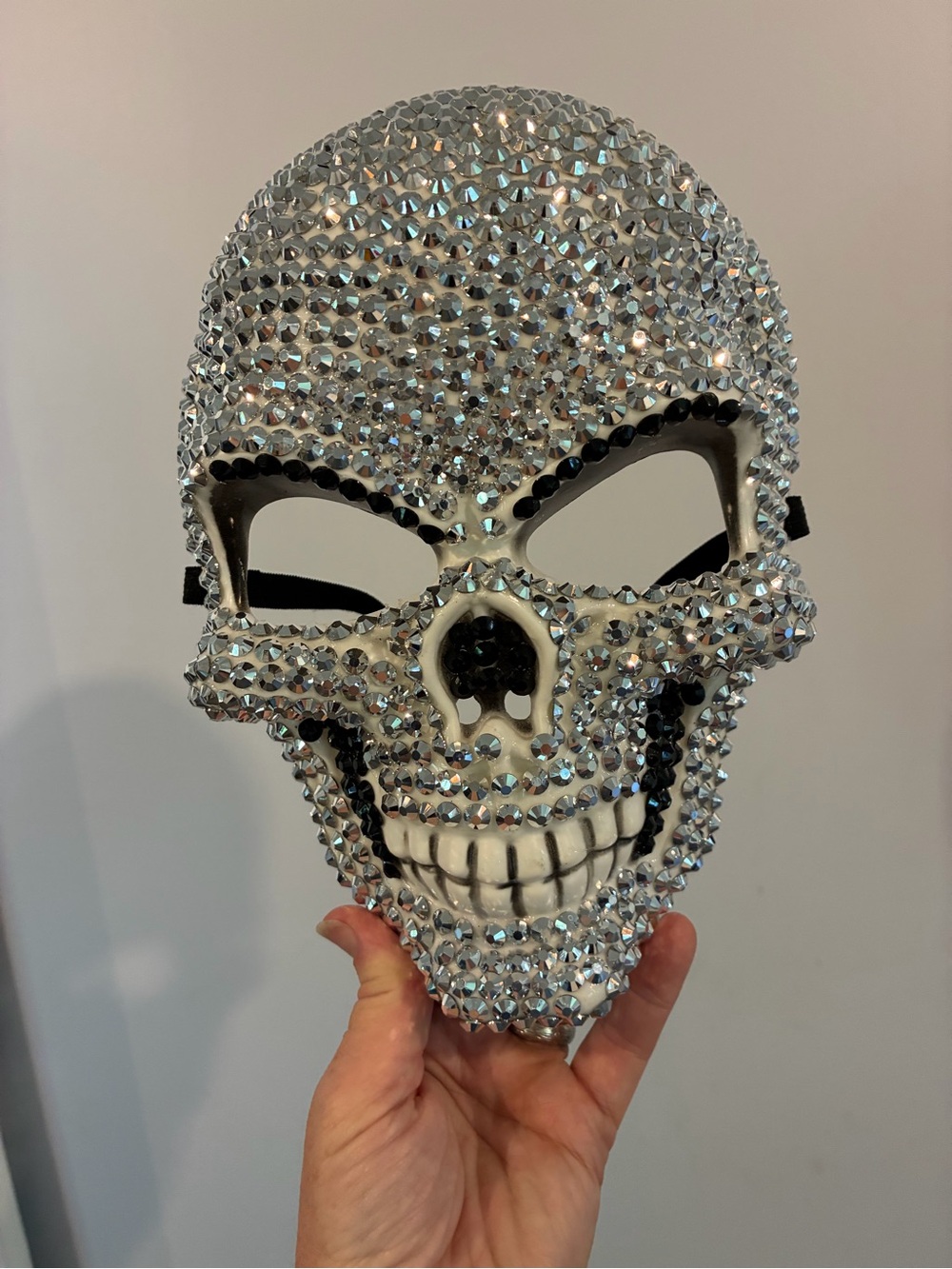 Crystal Rhinestone Skull Mask - Silver Sparkle